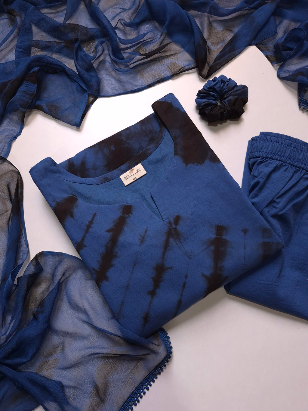 Cotton Suit Set With Chiffon Dupatta