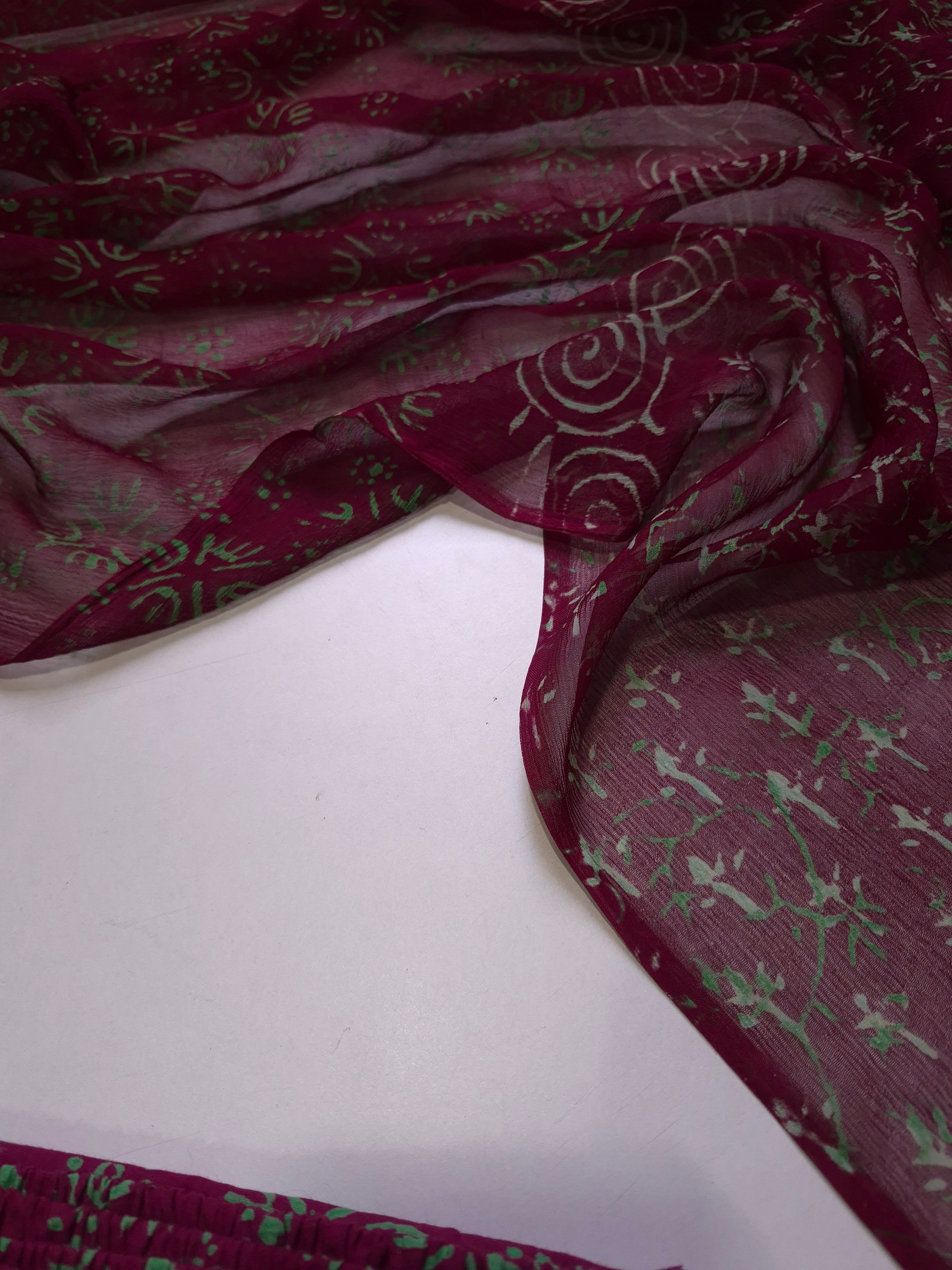 Cotton Suit Set With Chiffon Dupatta