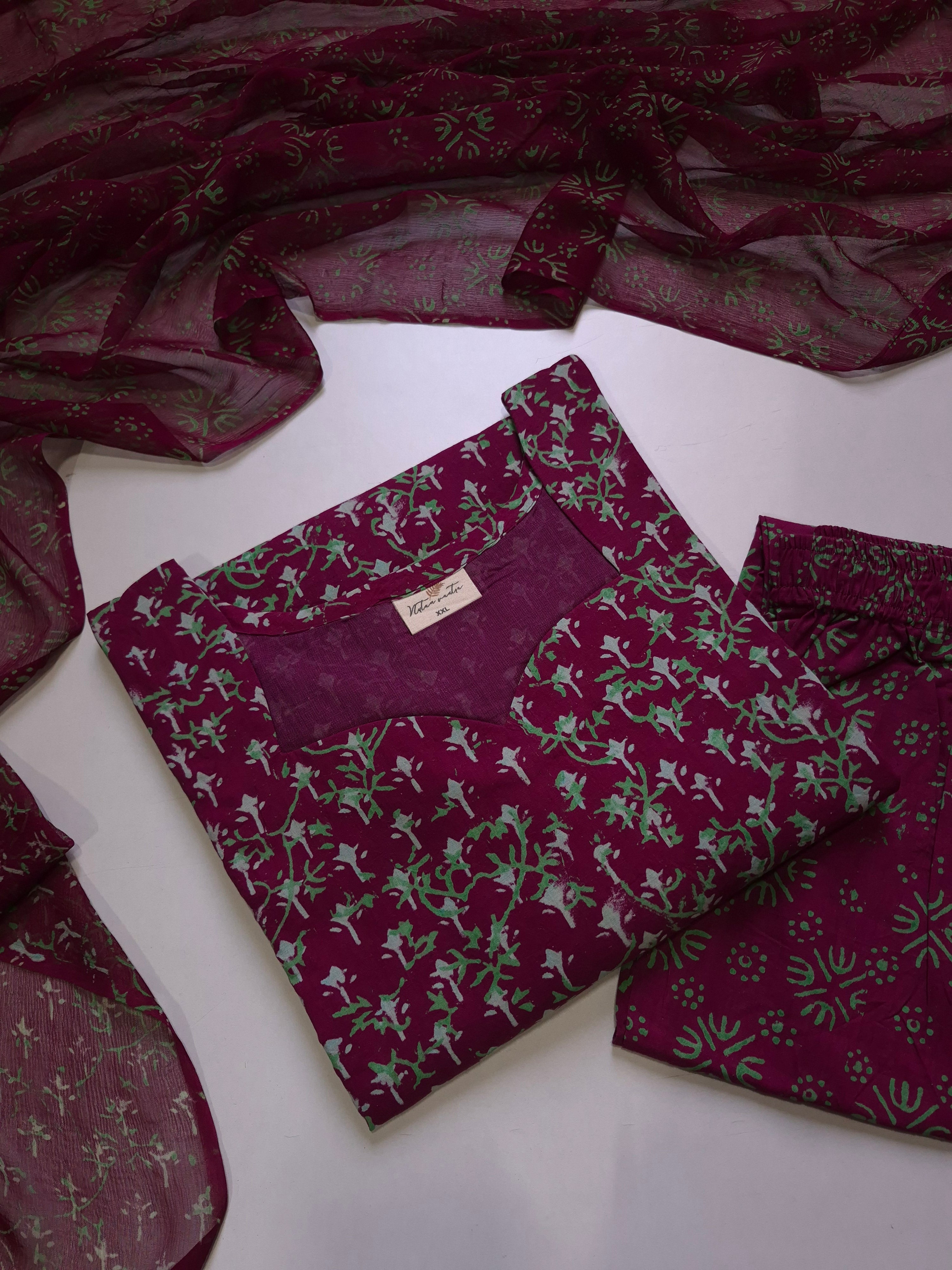 Cotton Suit Set With Chiffon Dupatta