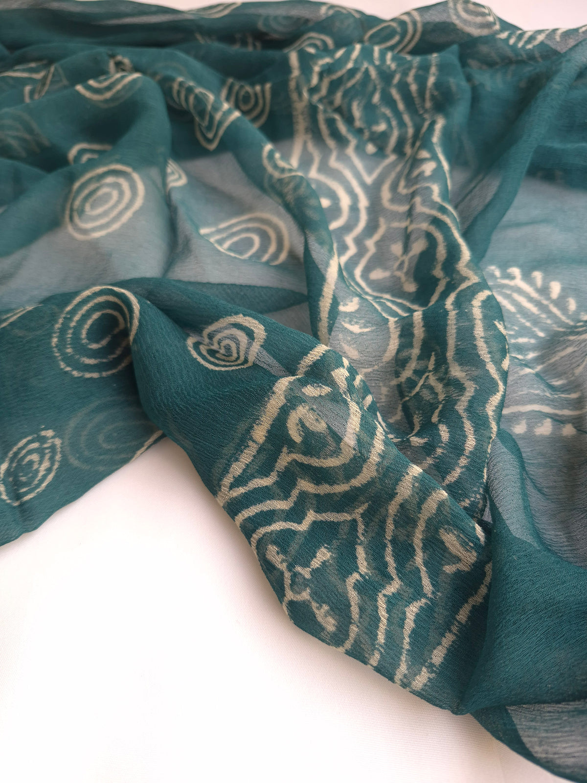 Cotton Suit Set With Chiffon Dupatta