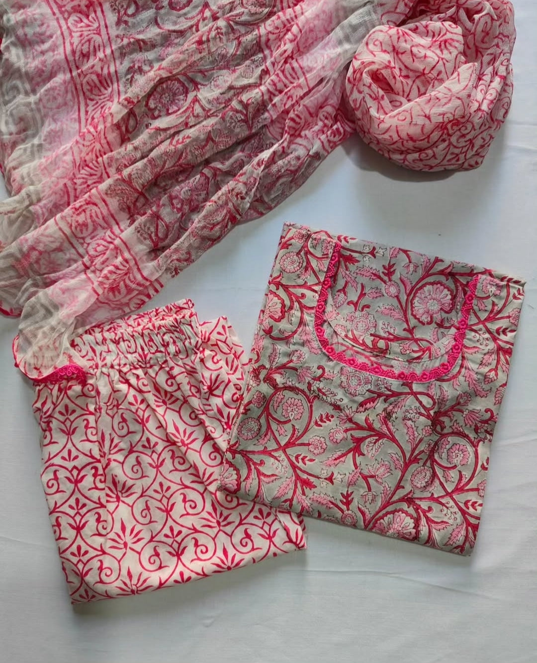 Cotton Suit Set With Chiffon Dupatta