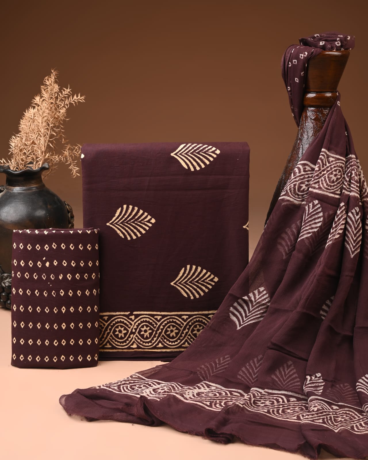 Cotton Suit Set With Chiffon Dupatta