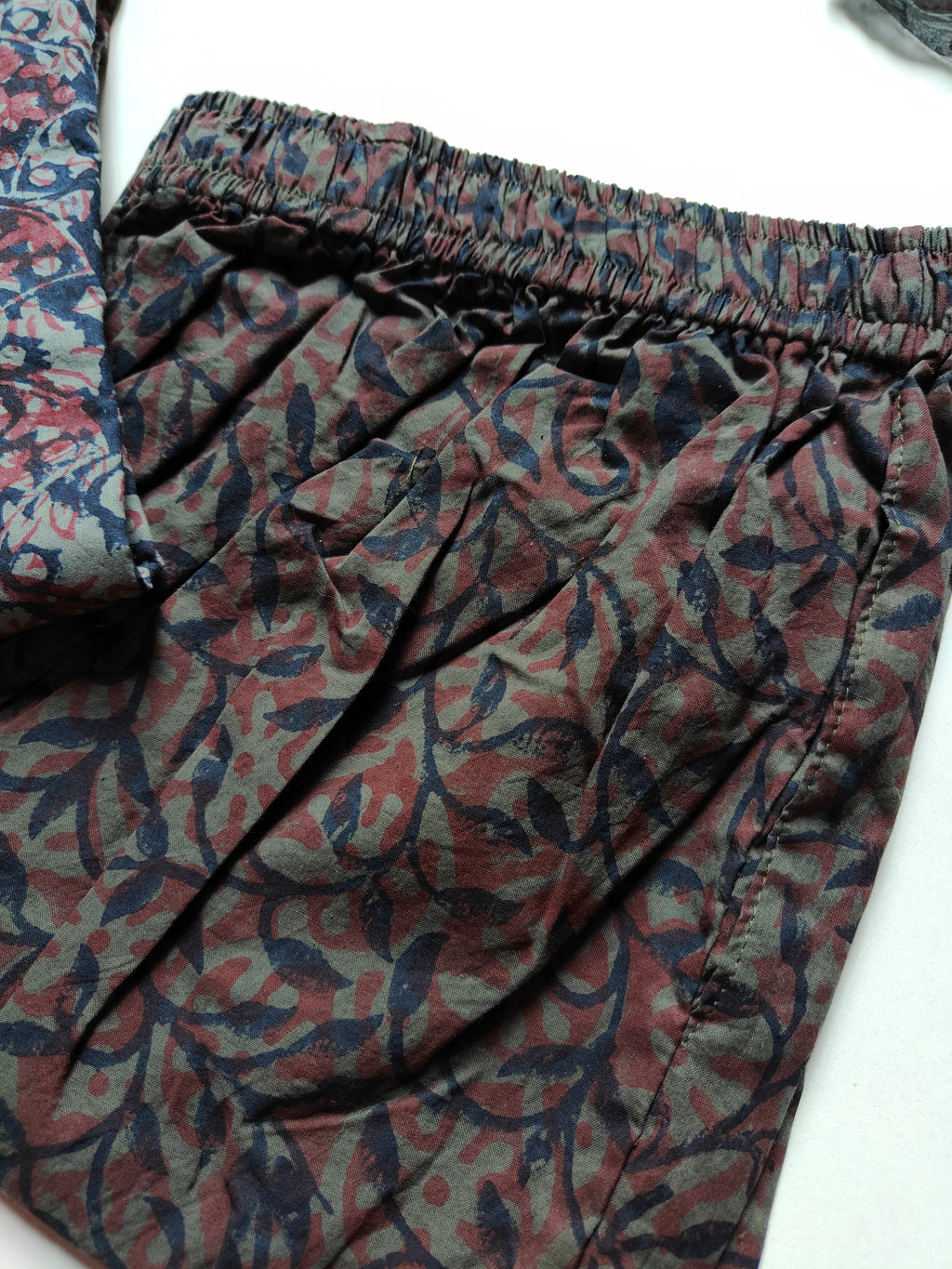 Cotton Suit Set With Chiffon Dupatta