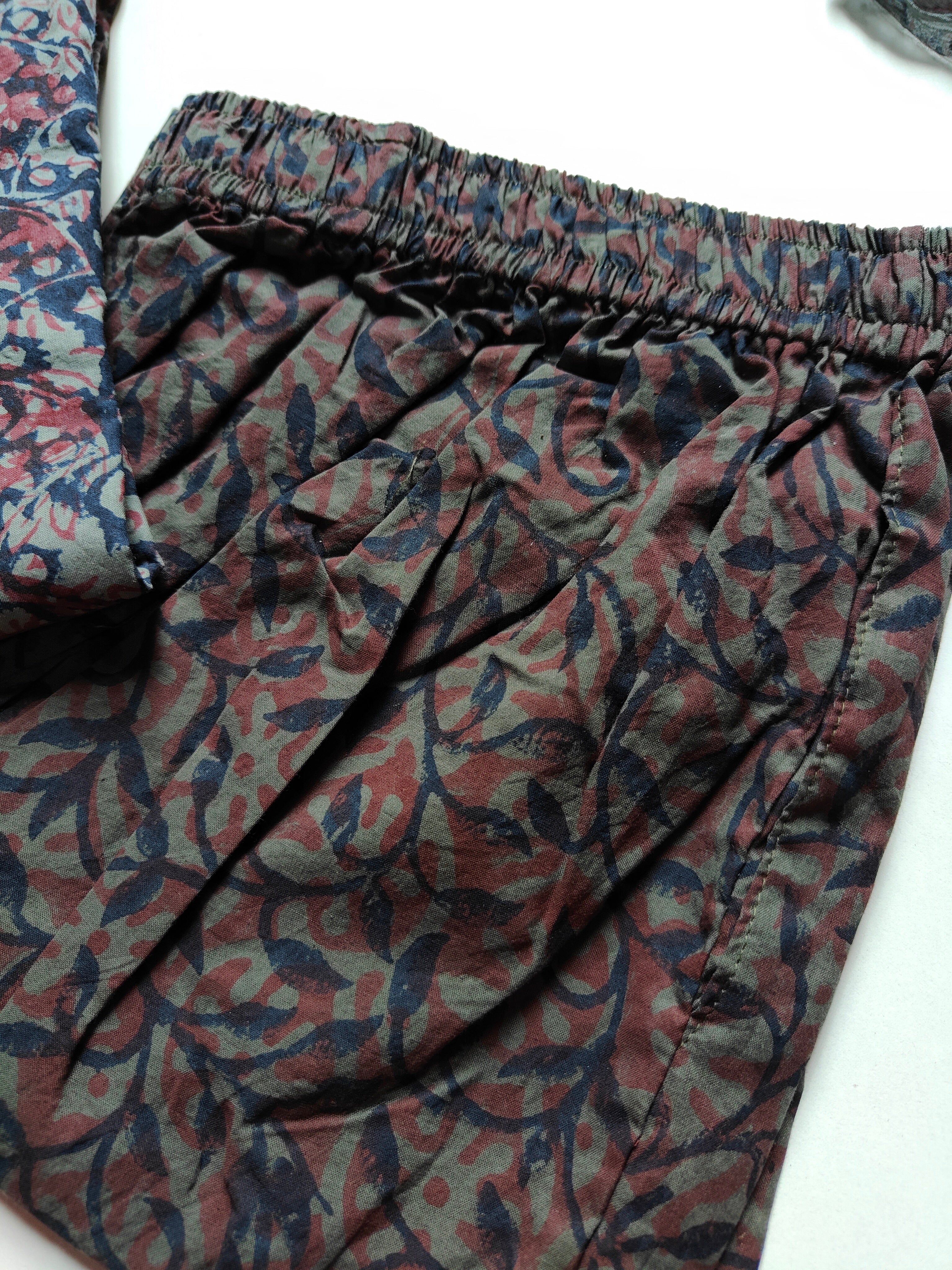 Cotton Suit Set With Chiffon Dupatta