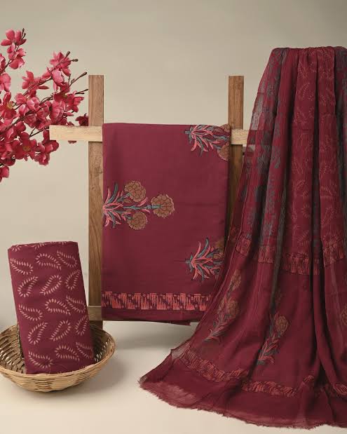 Cotton suit set with chiffon dupatta